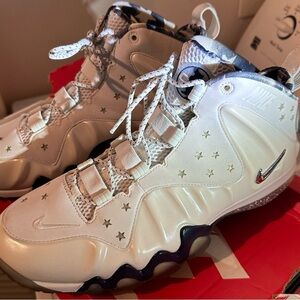 NIKE… BARKLEY POSITE MAX… White… Size 10